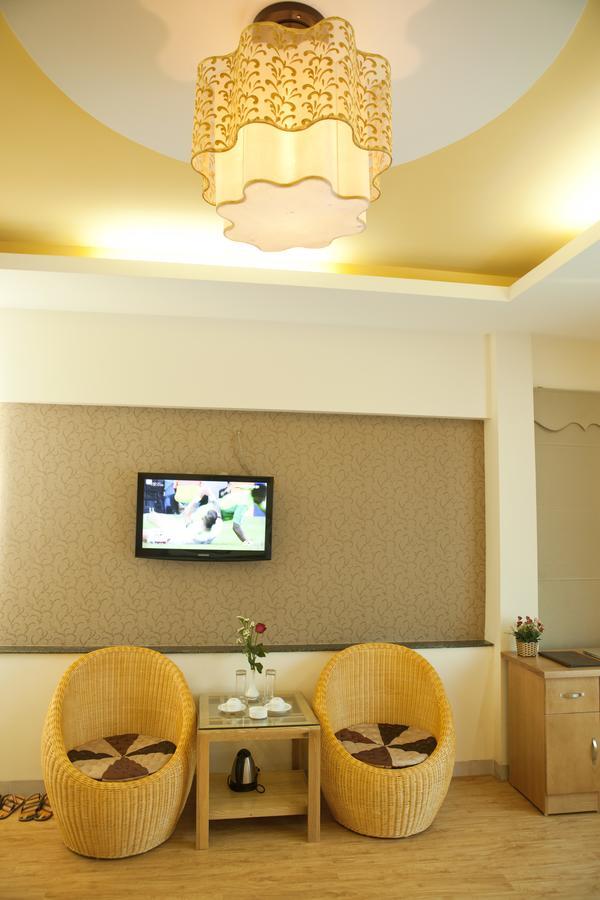 Venus Hotel Ha Noi Ханой Екстер'єр фото